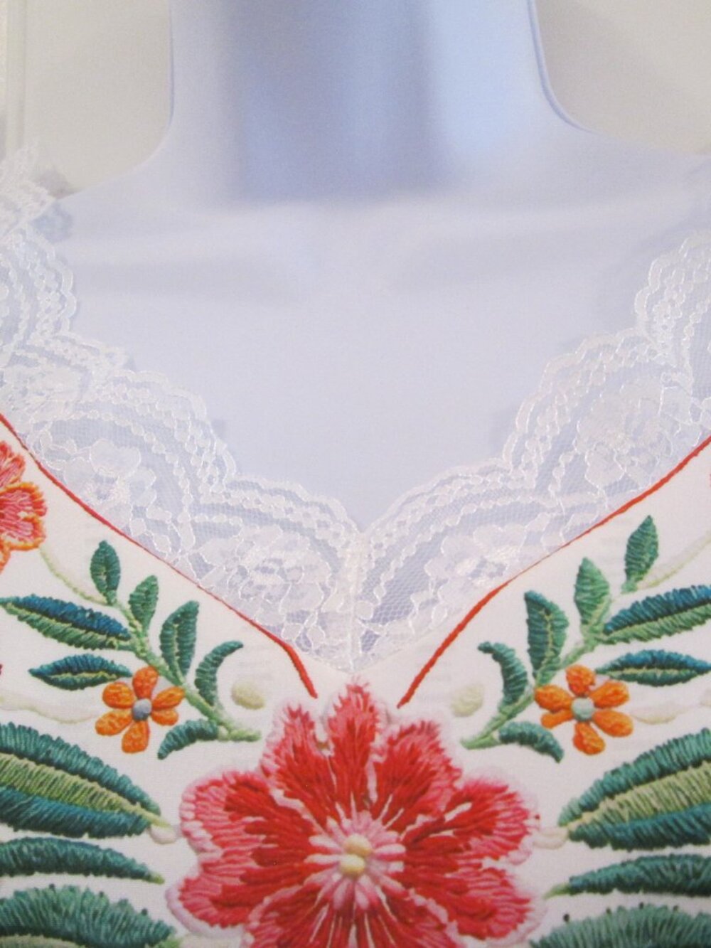 Boho Embroidered Floral Blouse – New With Tags - Picture 9 of 10